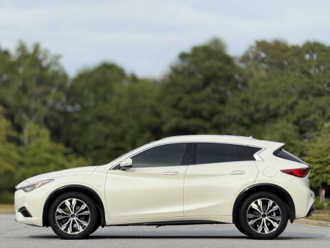 2018 Infiniti QX30 Luxe