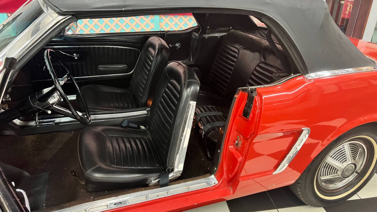 1965 Ford Mustang 25