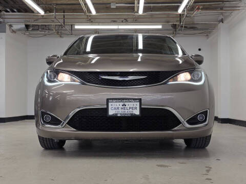 2017 Chrysler Pacifica Touring Plus