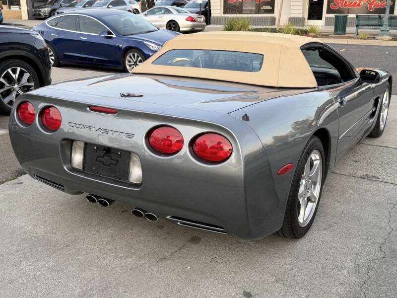 2004 Chevrolet Corvette
