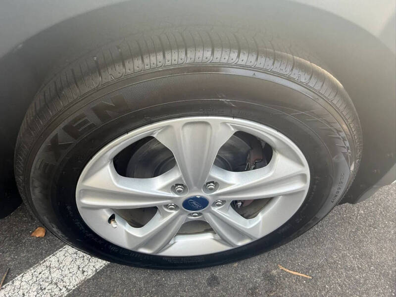 2015 Ford Escape SE