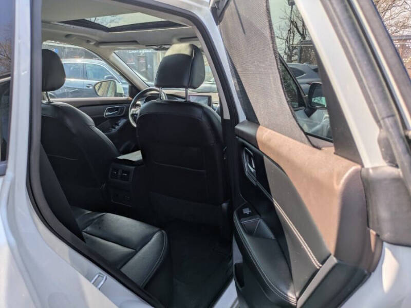 2021 Nissan Rogue SL
