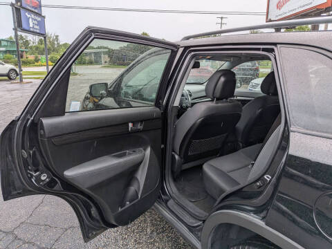 2011 Kia Sorento LX