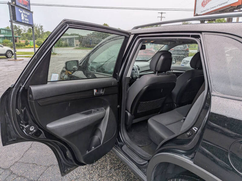 2011 Kia Sorento LX