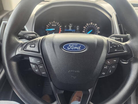 2020 Ford Edge SE