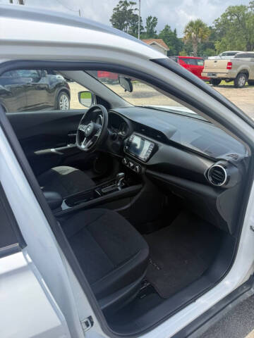 2023 Nissan Kicks SV