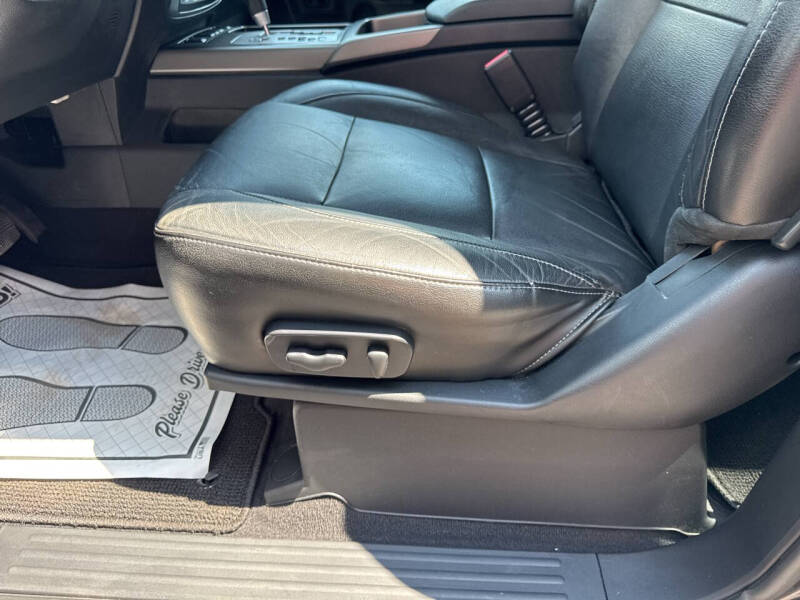 2010 Nissan Armada Platinum