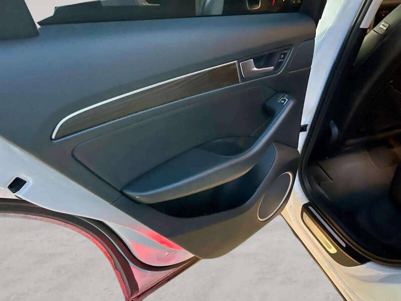 2016 Audi Q5 2.0T quattro Premium Plus