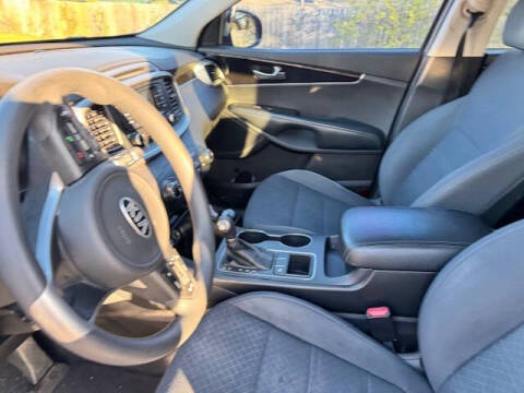 2018 Kia Sorento LX V6