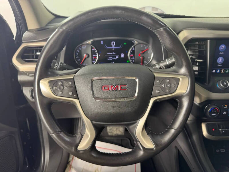 2022 GMC Acadia Denali