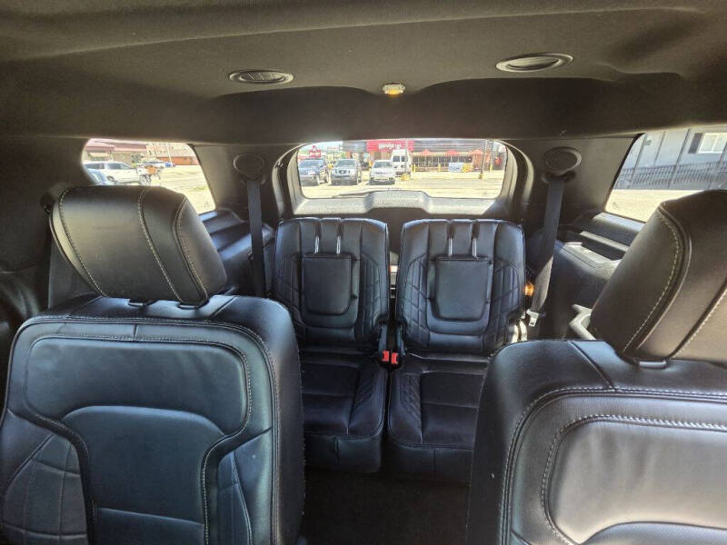 2017 Ford Explorer Platinum