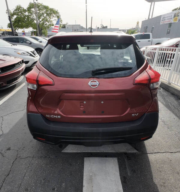2019 Nissan Kicks SV