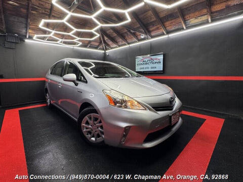 2014 Toyota Prius v Two