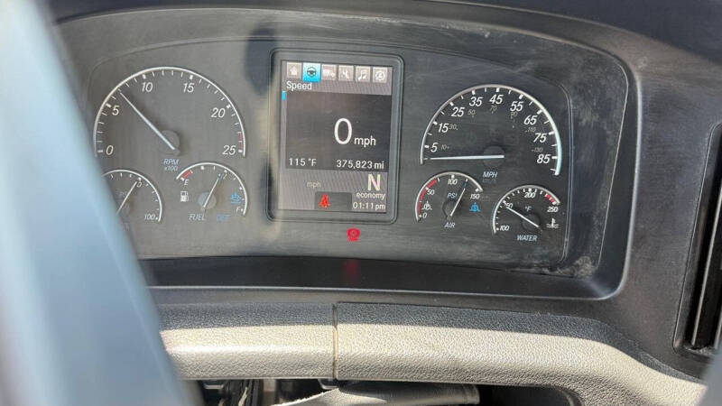 2023 Freightliner Cascadia