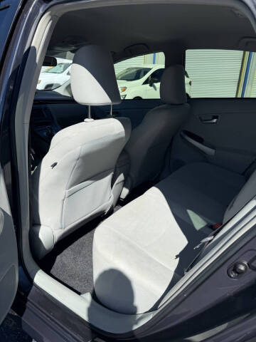 2012 Toyota Prius Two