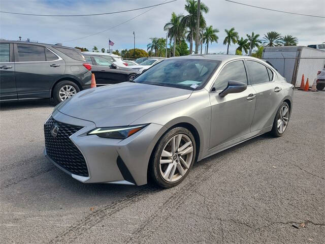 2023 Lexus IS 300