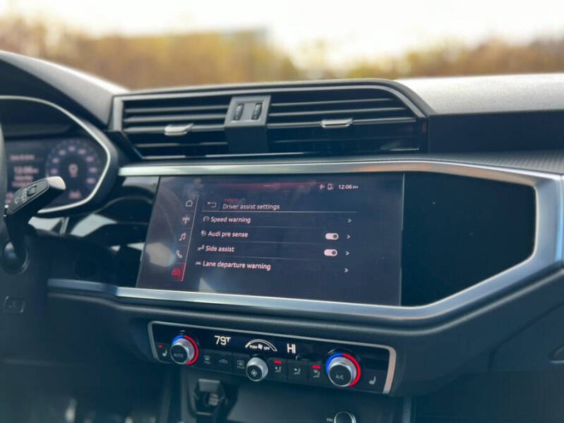 2021 Audi Q3 quattro S line Premium 45 TFSI