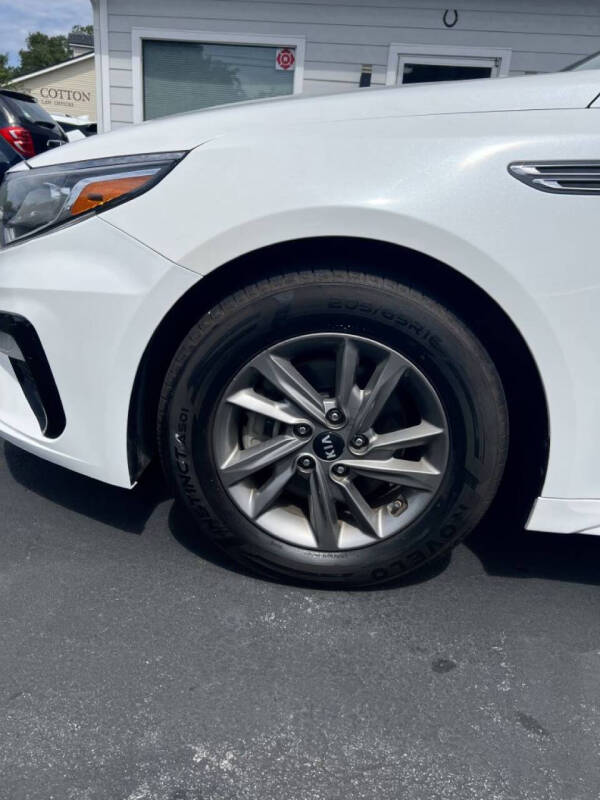 2020 Kia Optima LX