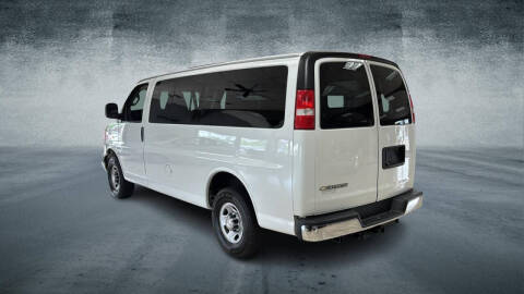 2018 Chevrolet Express LT 2500