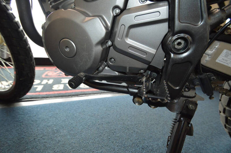 2017 Suzuki DR650SE