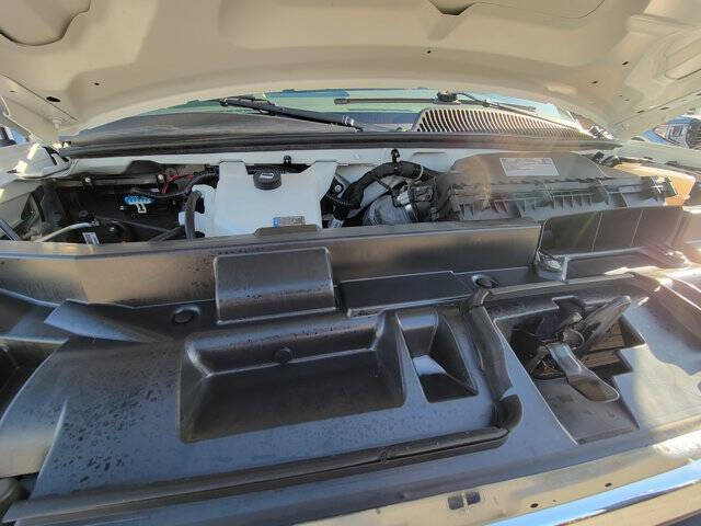 2024 GMC Savana 2500