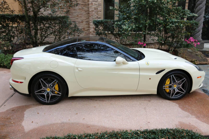 2016 Ferrari California T