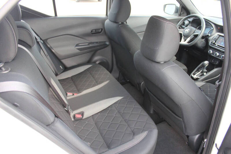 2020 Nissan Kicks S