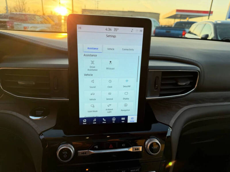 2023 Ford Explorer Platinum