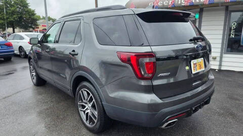 2017 Ford Explorer Sport