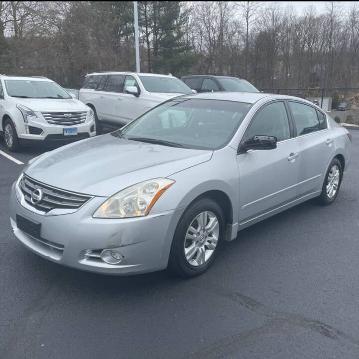 2011 Nissan Altima for sale at H and A Auto LLC in Waterbury, CT