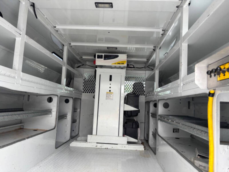 2017 Ford E350 Bucket Van