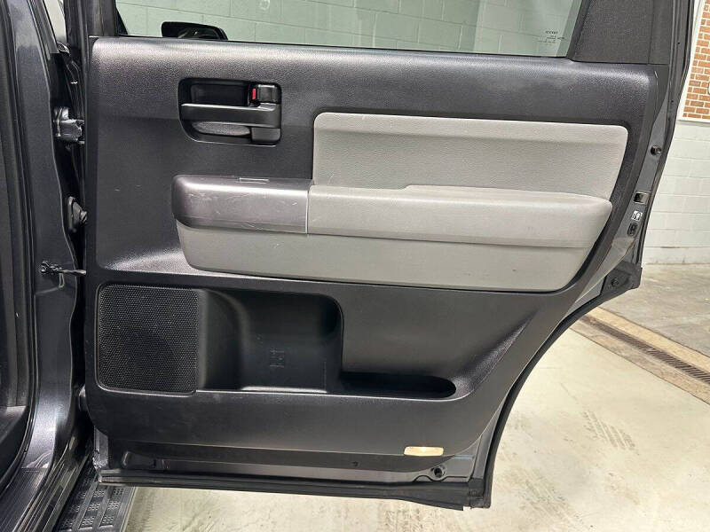 2018 Toyota Sequoia SR5