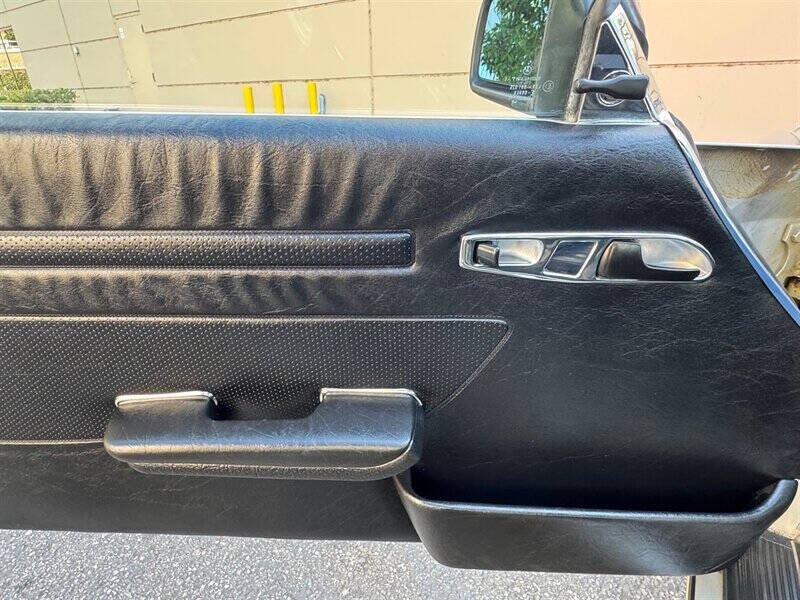 1984 Mercedes-Benz 380-Class 380 SL