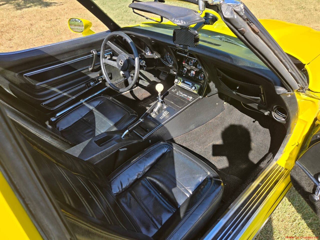 1977 Chevrolet Corvette 24