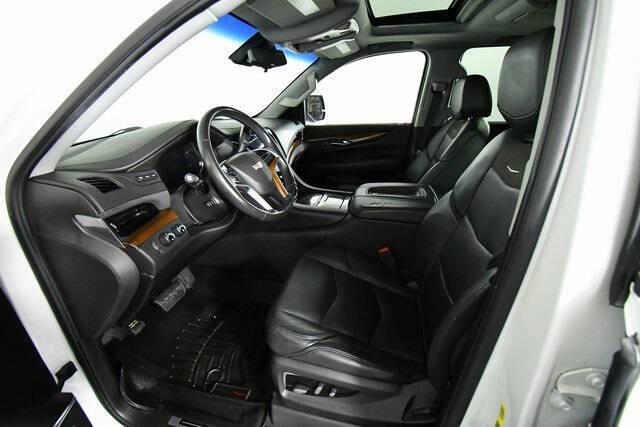 2018 Cadillac Escalade ESV Luxury