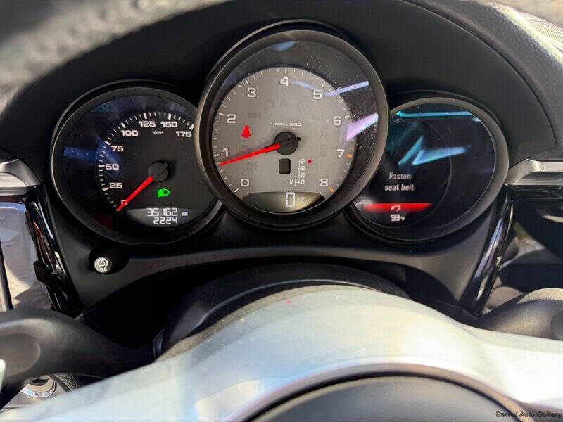 2021 Porsche Macan S
