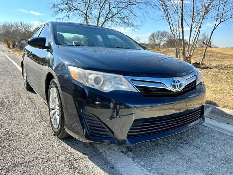 2014 Toyota Camry Hybrid for sale at Texas Auto Trade Center in San Antonio TX