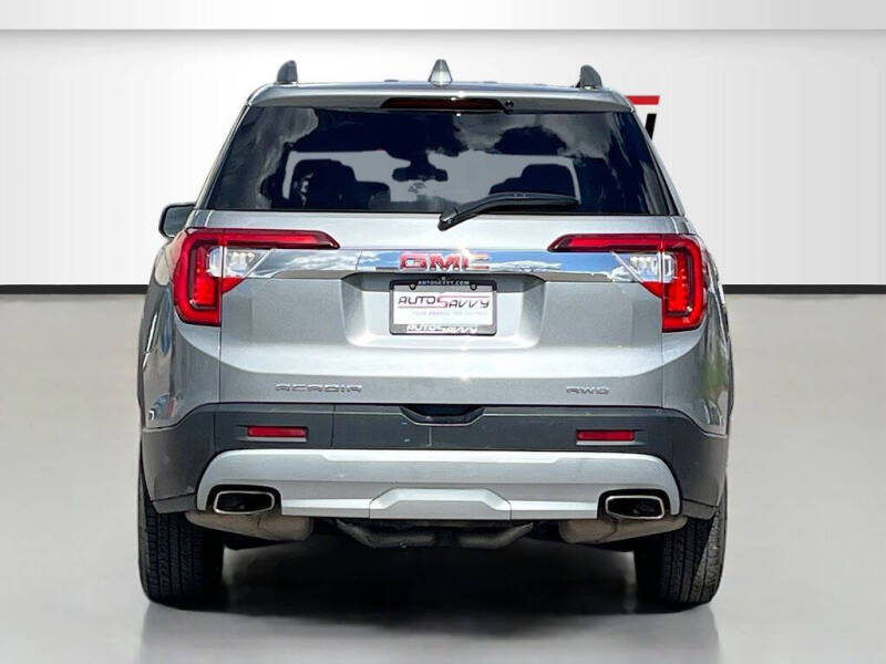2023 GMC Acadia SLT