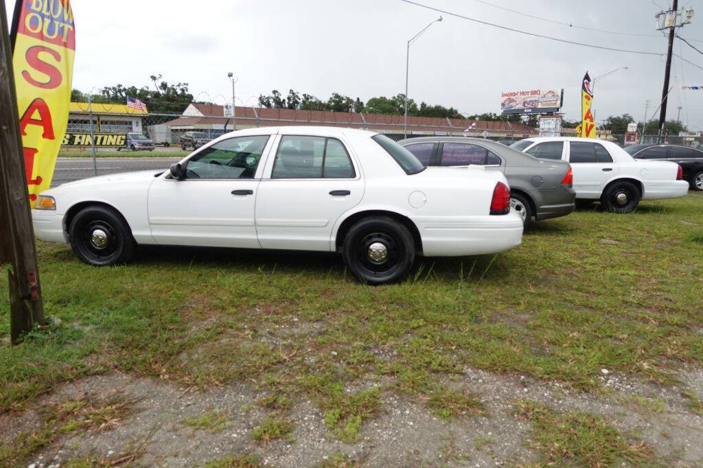 2011 Ford Crown Victoria for sale at Warren's Auto Sales, Inc. in Lakeland, FL