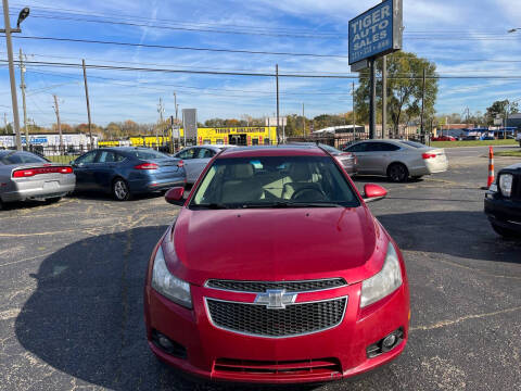 2011 Chevrolet Cruze for sale at TIGER AUTO SALES INC in Redford MI