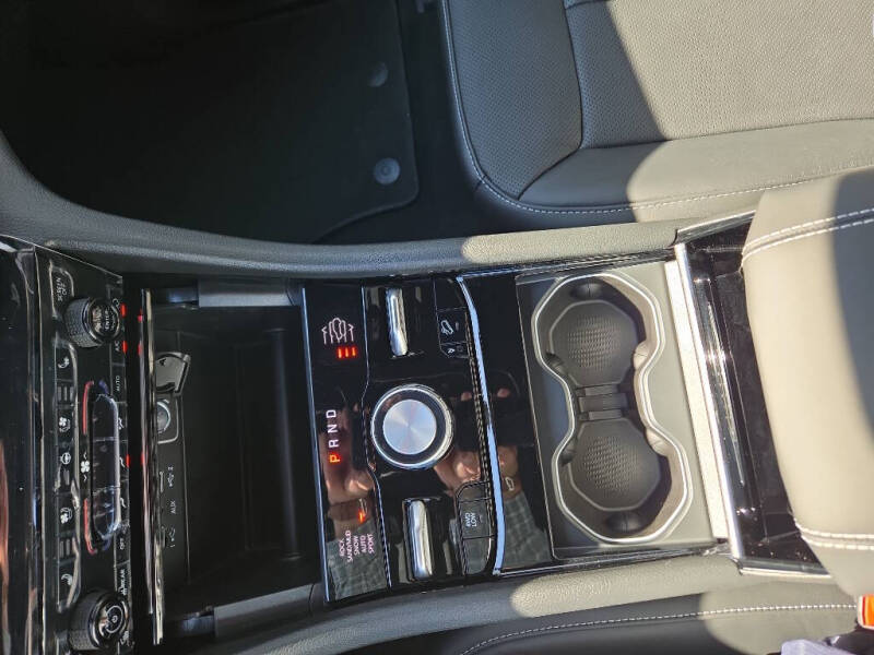 2025 Jeep Grand Cherokee Overland