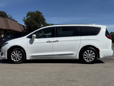 2018 Chrysler Pacifica Touring L
