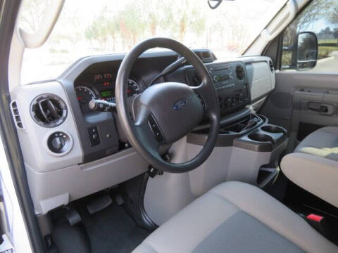 2014 Ford E-Series E-350 SD XLT