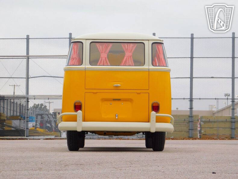 1975 Volkswagen Type 2