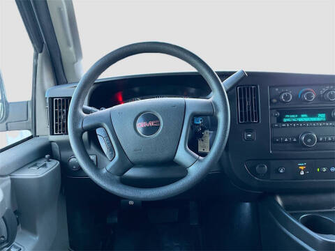 2024 GMC Savana 2500