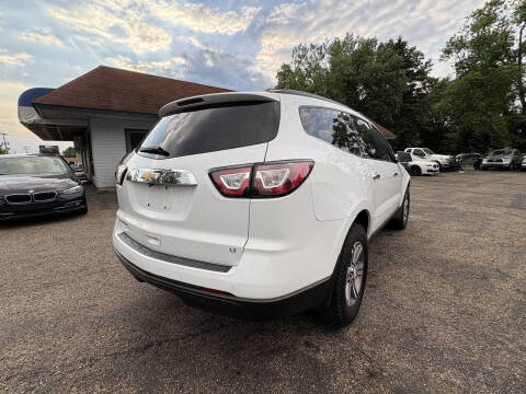 2017 Chevrolet Traverse LT