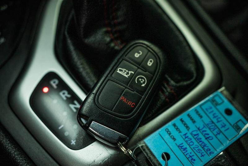 2017 Jeep Cherokee Trailhawk L Plus