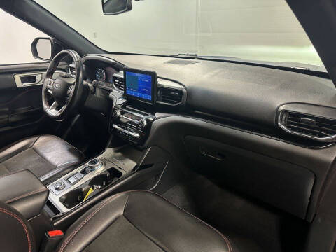 2022 Ford Explorer ST-Line