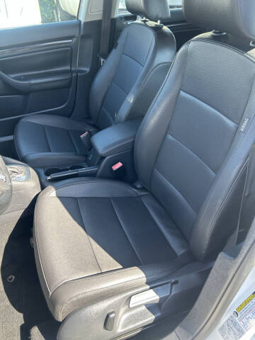 2013 Volkswagen Jetta SportWagen TDI