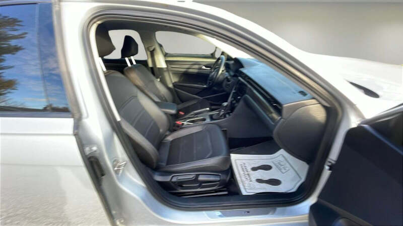 2020 Volkswagen Passat R-Line